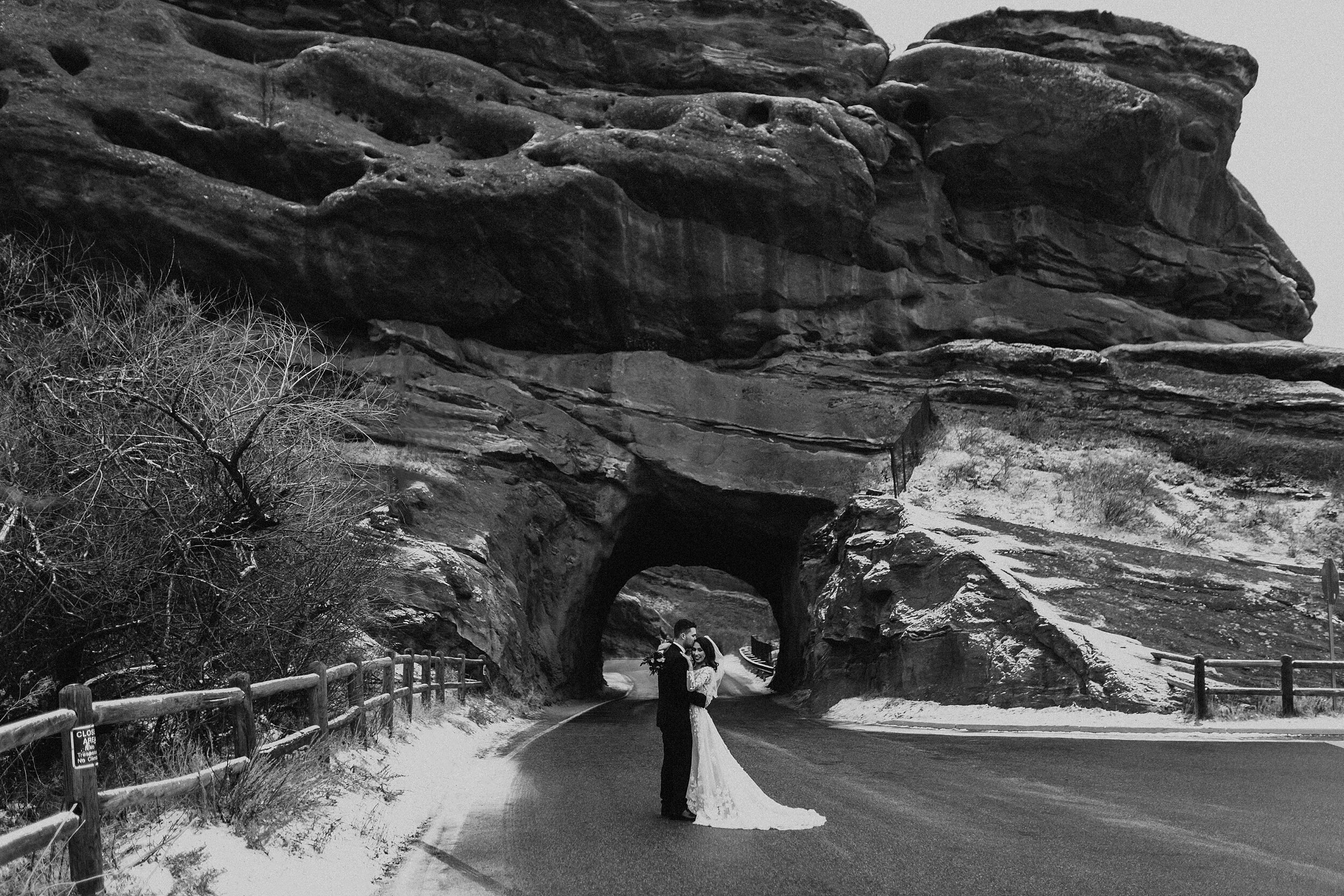 Red-Rocks-Morisson-Colorado-Elopement-Micro-Wedding-Print-39.jpg