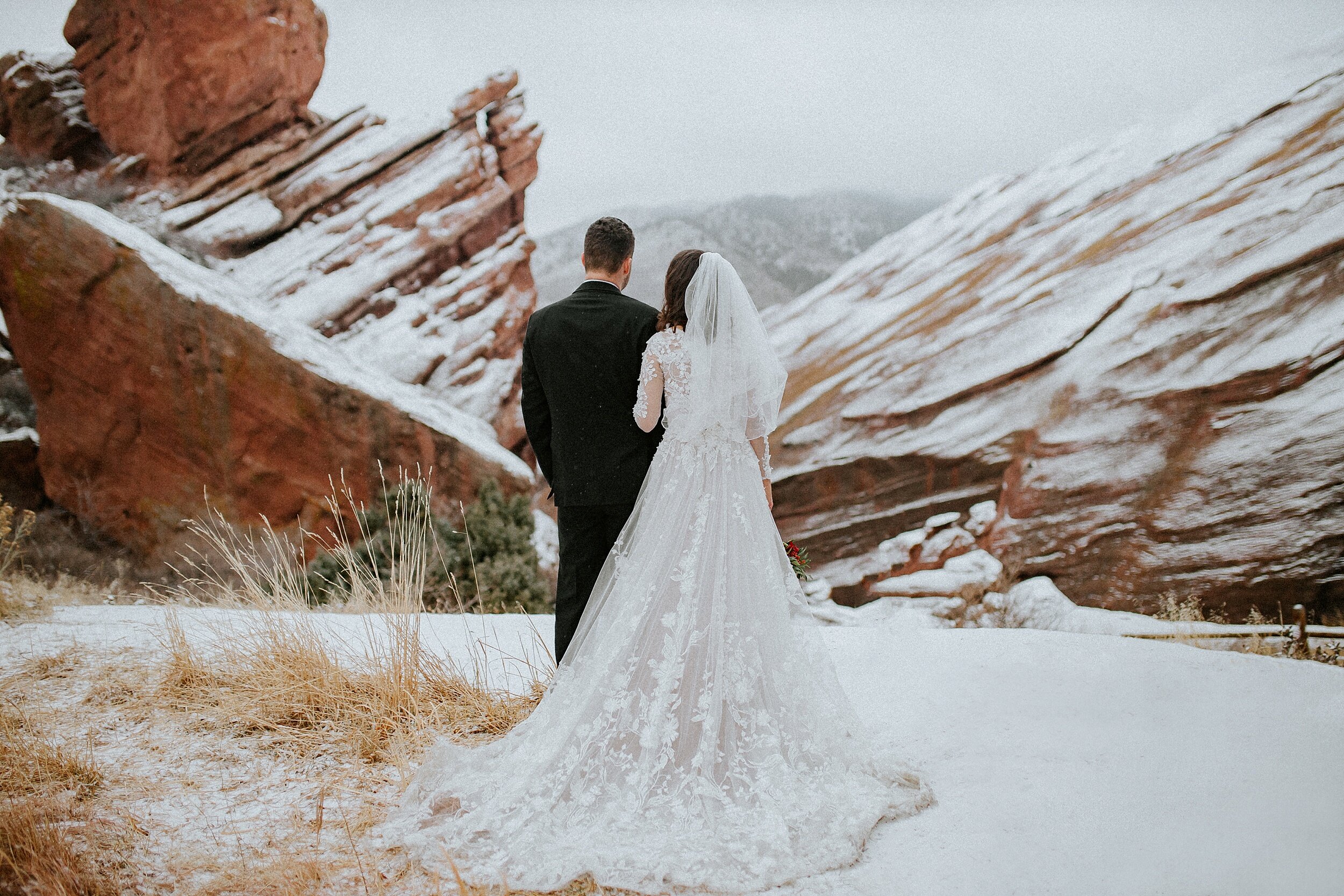 Red-Rocks-Morisson-Colorado-Elopement-Micro-Wedding-Print-41.jpg